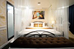 Cozi9 Theme Hotel