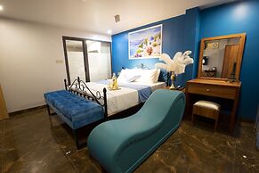 Cozi9 Theme Hotel