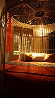 Cozi9 Theme Hotel
