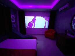 Cozi9 Theme Hotel