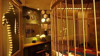 Cozi9 Theme Hotel