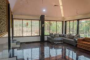 Malhar Villa