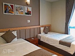F&F Hotel