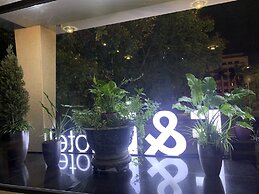 F&F Hotel