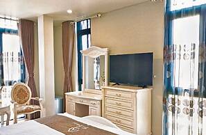 F&F Hotel