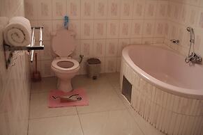 Triple Palms Bed and Breakfast