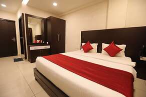 Traders Hotel