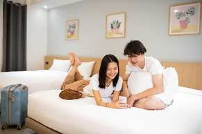 Cubic Bangna Hotel