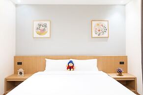 Cubic Bangna Hotel
