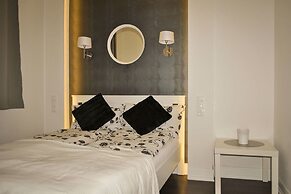 Sunset Central Apartment