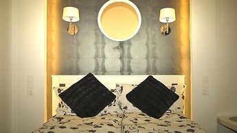 Sunset Central Apartment