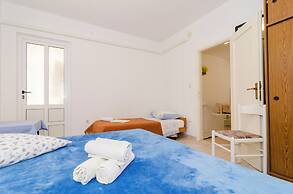 Apartments Villa Dingac - Borak