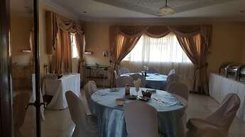 Twin Cave Lodge