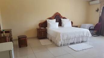 Twin Cave Lodge