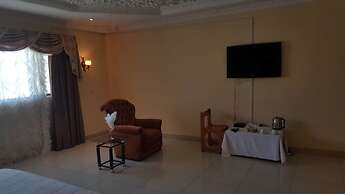 Twin Cave Lodge