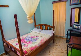 Merona Hotel