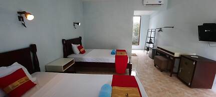 Hotel Besar Bulan Baru - Senggigi