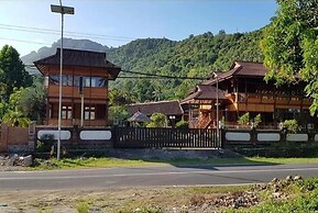 Hotel Besar Bulan Baru - Senggigi