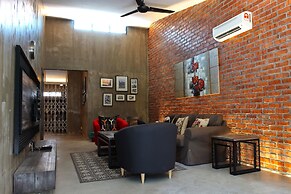 Owl Homestay