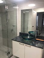 Cairns Apartment Esplanade Ocean Views
