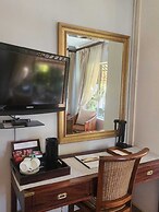 Hillton Manor Guest House