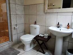 Hillton Manor Guest House