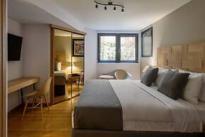 Fos DownTown Suites