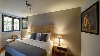 Fos DownTown Suites