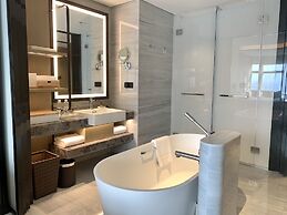 Xuzhou Marriott Hotel Lakeview