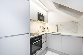 Billionaire Suites Kensington