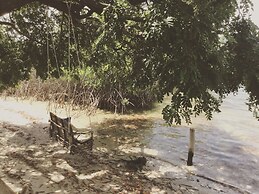 Bonobo Lodge