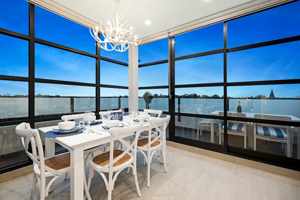 The Hamptons Apartments - St Kilda