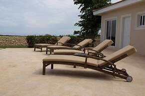 4 Bed Villa Minutes From Downtown Sosua