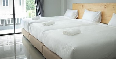 Fine Bed Hotel