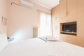 Stylish Acropolis Apartment  by Cloudkeys