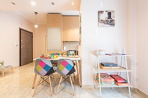 Stylish Acropolis Apartment  by Cloudkeys