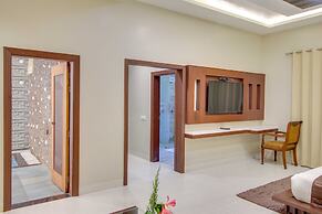 Maulik Mansion Resort
