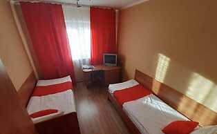 MaxRooms Volga Hollywood