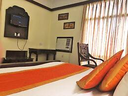 Hotel Golden Ram Vilas