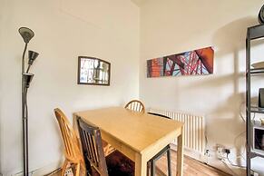 Bright Flat in City Centre for up to 6 Guests!