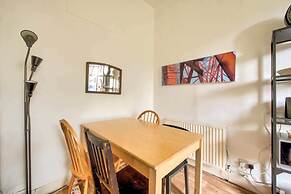 Bright Flat in City Centre for up to 6 Guests!