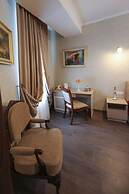 Mandarin ClubHouse