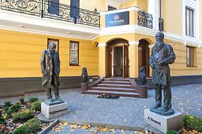 Mandarin ClubHouse
