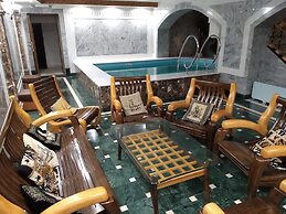 Mandarin ClubHouse