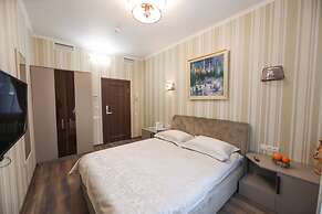 Mandarin ClubHouse