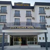 Velmer Hotel