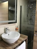 Velmer Hotel