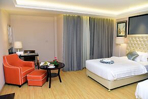 Om Clarks Inn Raebareli