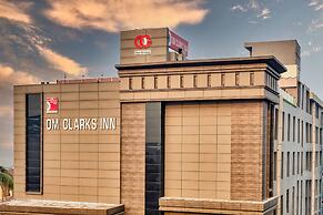 Om Clarks Inn Raebareli