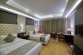 Om Clarks Inn Raebareli
